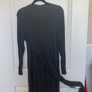 Kind sleeved shirt dress